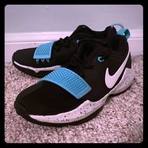 Nike PG 1 BLK, Aqua 2Y Paul George Basketball